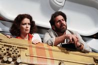 Flash Gordon – Dale Arden (Melody Anderson, l.); Dr. Hans Zarkov (Topol, r.)