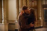 Professor Love – Jessica Alba, Pierce Brosnan