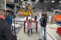 MarktFrisch – Koch Frank Brunswig (re.) kocht mit Jens Hübschen (li.) Eigenkreationen zum Thema „Raumfahrt“ in der Raumfahrtausstellung im Technikmuseum Speyer.