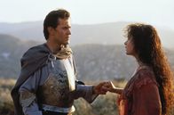 Armee der Finsternis – L-R: Ash (Bruce Campbell), Sheila (Embeth Davidtz)