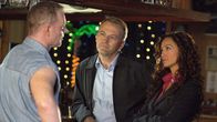The Border – Major Mike Kessler (James McGowan, l.), Special Agent Bianca LeGarda (Sofia Milos, r.)