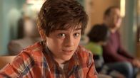 Hank Zipzer – Hank (Nick James) gerät in Panik, weil er mit seinem Vater Stan am Diskutierwettbewerb teilnehmen soll.