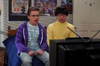 The Goldbergs – L-R: Adam Goldberg (Sean Giambrone), Dave Kim (Kenny Ridwan)