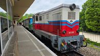 Orient-Express – Bahn frei für die nächste Generation: Die Kindereisenbahn Budapest läuft unter der Regie von 10 – 14-jährigen Nachwuchs-Eisenbahnerinnen und Eisenbahnern.