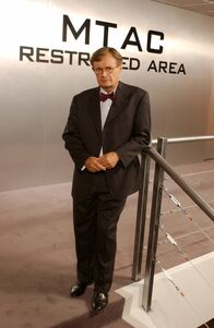 Navy CIS – (1. Staffel) - Ducky (David McCallum) ist der Gerichtsmediziner des NAVY CIS Teams. Er ist exzentrisch, schelmisch und dennoch liebenswert ...