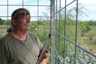 Mystery 360 – Floresville, Texas - Paul Range ist davon überzeugt, dass Sie und Ihre Familie umso sicherer sind, je unabhängiger Sie sind und je eher Sie jede Situation überleben können.