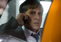 The Big Short – Als Mark Baum (Steve Carell) erkennt, wie schlimm es um den amerikanischen Immobilienmarkt und die gesamte Weltwirtschaft steht, will ihm von den hochrangigen Bankern niemand glauben ...