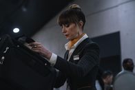 In Flight – Katherine Kelly als Jo Conran