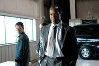 Shooter – L-R: Bob Swagger (Mark Wahlberg) und Colonel Johnson (Danny Glover)