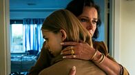 Wildland – Ida (Sandra Guldberg Kampp, li.), Boldil (Sides Babett Knudsen, re.)