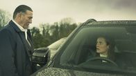Kin – Eamon Cunningham (Ciarán Hinds) und Amanda Kinsella (Clare Dunne)