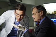 Navy CIS: L.A. – L-R: Palmer (Brian Dietzen) und Mallard (David McCallum)