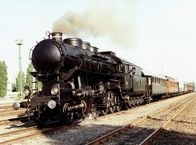 Eisenbahn-Romantik – MAV 424.009 in Budapest-Angyalföldd - 150 Jahre Eisenbahn in Ungarn.