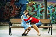 Volver - Zurückkehren – Völlig unerwartet taucht die totgeglaubte Mutter Irene (Carmen Maura, li.) von Raimunda (Penélope Cruz, re.) auf.