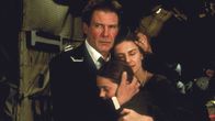 Air Force One – L-R: US-Präsident James Marshall (Harrison Ford), Alice Marshall (Liesel Matthews) und Grace Marshall (Wendy Crewson)