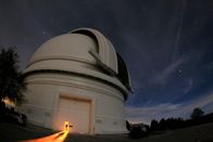 Unser Universum – San Diego, CA: Caltech astronomer Mike Brown at Palomar Observatory. It is owned and operated by the California Institute of Technology.