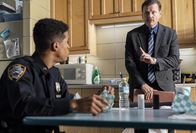 East New York – Officer Andre Bentley (Lavel Schley, l.); Detective Tommy Killian (Kevin Rankin, r.)