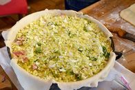 Zu Tisch ... – Die Tourte au choux ist ein Kohlkuchen, der sieben Stunden im Holzofen gebacken wird.