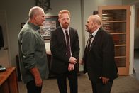 Modern Family – L-R: Jay Pritchett (Ed O'Neill), Mitchell Pritchett (Jesse Tyler Ferguson), Earl Chambers (Jon Polito)