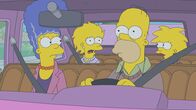 Die Simpsons – (Vorne) Marge (l.); Homer (r.); (Hinten) Lisa (l.); Maggie (r.)