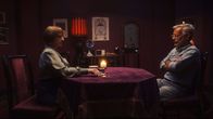 American Horror Story – Kathy Pizzaz (Patti LuPone, l.); Gino Barelli (Joe Mantello, r.)