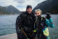 Silvia kocht – Silvia Schneider und Tauchguide Stephan Kobinger am Achensee.