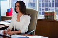 Suits – Die Turbulenzen innerhalb der Kanzlei setzen auch Rachel (Meghan Markle) zu. Die Arbeit setzt auch sie zunehmend unter Druck.