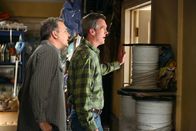The Middle – Rusty (Norm MacDonald, l.); Mike (Neil Flynn, r.)
