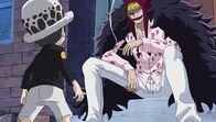 One Piece – Trafalgar D. Law (l.); Corazon (r.)