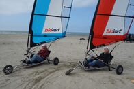 Verrückt nach Meer – Esbjerg/Dänemark. Blokart fahren mit Irene Weidenbach und Maria Theresia Rausch (auch Mary) auf der Insel Fanö.
