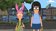 Bob's Burgers – Louise, l.; Tina, r.