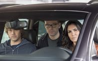 Navy CIS: L.A. – Gemeinsam begeben sich Kensi (Daniela Ruah, r.), Deeks (Eric Christian Olsen, l.) und Eric (Barrett Foa, M.) auf eine wichtige Mission ...