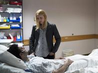 Homeland – Dante (Morgan Spector, l.); Carrie Mathison (Claire Danes, r.)