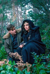 Wonder Woman – Steve Trevor (Chris Pine, l.); Diana alias Wonder Woman (Gal Gadot, r.)