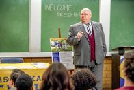 Young Sheldon – Bill Chott (Dean).