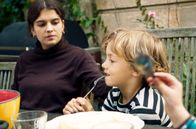 Kids – Ernährung ist mehr als nur satt werden: Sie beeinflusst die Gesundheit von Kindern und Jugendlichen maßgeblich.