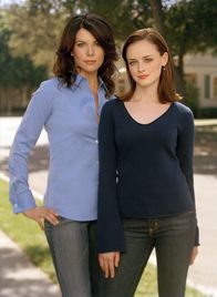 Gilmore Girls – (v.li.) Lauren Graham (Lorelai Gilmore), Alexis Bledel (Lorelai 'Rory' Leigh Gilmore).