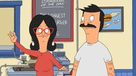 Bob's Burgers – Haben einen Plan, wie sie es mit Jimmy Pesto und dessen großen Superbowl-Event aufnehmen können: Bob (r.) und Linda (l.) ...