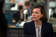 Jagd durch London – Die Homeland-Security-Agentin Kathrin Abbott (Milla Jovovich) muss einen Terroranschlag verhindern und wird dabei selbst zur Verdächtigen.