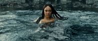 Der Herr der Ringe: Die Ringe der Macht – Míriel (Cynthia Addai-Robinson) stellt sich dem Gottesurteil, das eigentlich gegen Elendil verhängt wurde.