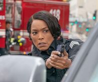 9-1-1 Notruf L.A. – 9-1-1: Angela Bassett in the “Love is in the Air” episode of 9-1-1 airing Monday, May 8 (8:00-9:01 PM ET/PT) on FOX.