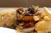 Küchen der Welt – Peruanischer Wok im chinesischen Stil: Lomo Saltado ist das Hauptgericht in den „Chifas“ – den Restaurants, in denen China und Peru kulinarisch verschmelzen.