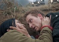 Wir wollten aufs Meer – Cornelis (Alexander Fehling) und seine große Liebe Mai (Phuong Thao Vu) versuchen, aus der DDR in den Westen zu fliehen.