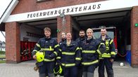 Amrum... mit Judith Rakers – Judith Rakers mit der Freiwilligen Feuerwehr Wittdühn.