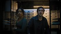 Escape Room 2 - No Way Out – Zoey Davis (Taylor Russell, l.); Ben Miller (Logan Miller, r.)