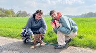 Jason und die Haustiere – Die kleine Amy zieht ununterbrochen an der Leine. Deshalb hat sich ihre Besitzerin Svenja zum Hundetraining angemeldet. (Svenja Hinz).