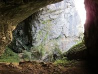 Die Geburt Europas – Diese Folge zeigt, wie Eis und Wasser Europa über Tausende von Jahren hinweg geformt und modelliert haben. Ein Team von Geologen gräbt tief in der Vergangenheit und fördert erstaunliche Erkenntnisse zu Tage./Diese Folge zeigt, wie Eis und Wasser Europa über Tausende von Jahren hinweg geformt und modelliert haben. Ein Team von Geologen gräbt tief in der Vergangenheit und fördert erstaunliche Erkenntnisse zu Tage.