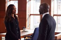 Suits – Nach längerer Zeit trifft Jessica (Gina Torres) auf Jeff (D. B. Woodside). Nicht wirklich auf dieses Wiedersehen eingestellt, wird es sehr emotional.
