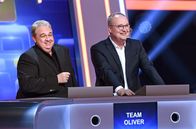 Quizduell - Olymp – Moderator und Satiriker Oliver Welke (r.).