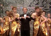 Stars unterm Funkturm – Harald Junke mit Glamour Girls aus "Willkommen im Club" 1986.